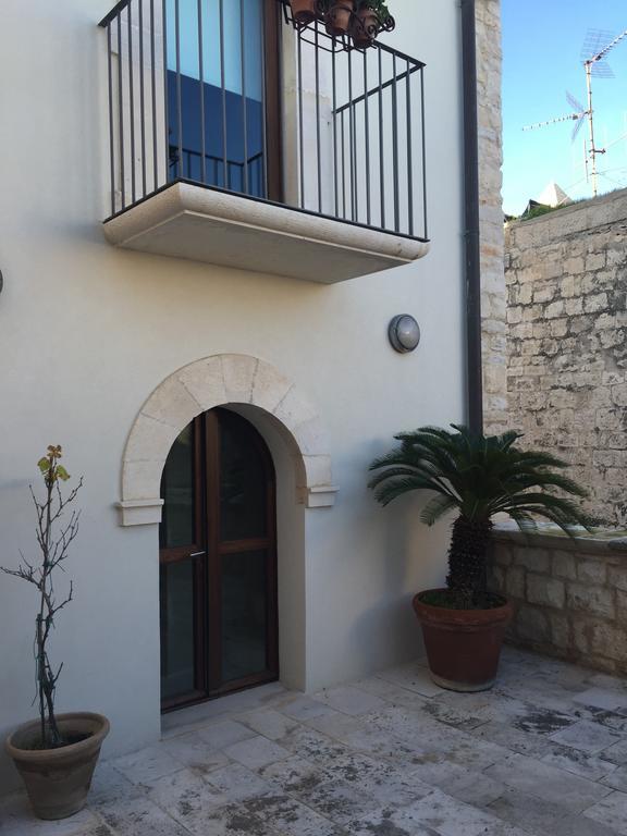 焦维纳佐Casa Torre Di Mactheus Petraro公寓 外观 照片