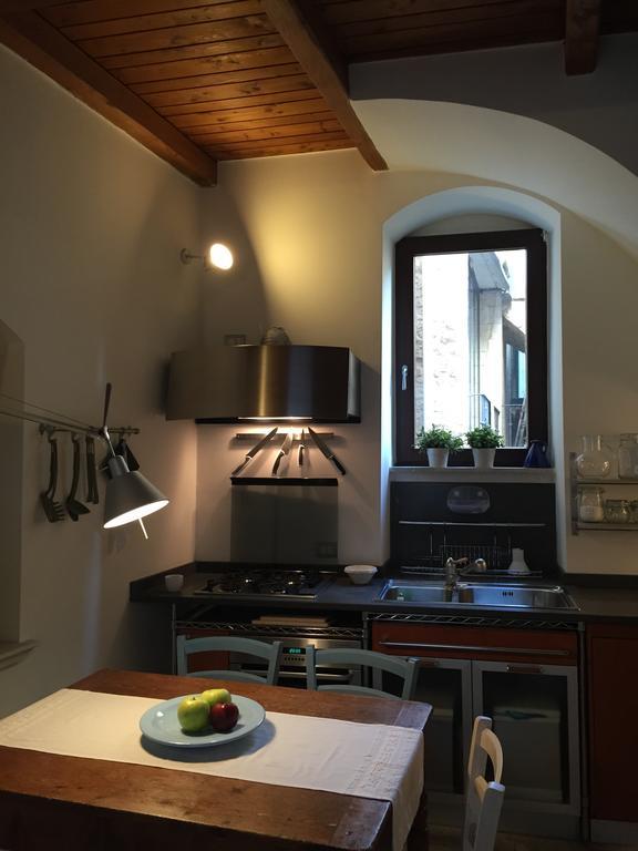 焦维纳佐Casa Torre Di Mactheus Petraro公寓 外观 照片
