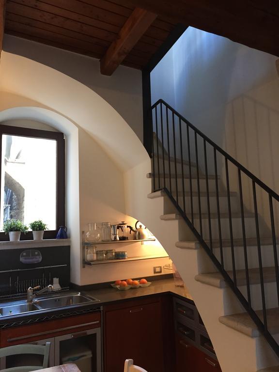 焦维纳佐Casa Torre Di Mactheus Petraro公寓 客房 照片