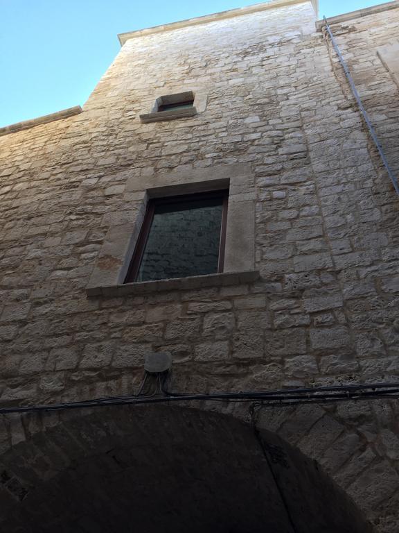 焦维纳佐Casa Torre Di Mactheus Petraro公寓 客房 照片