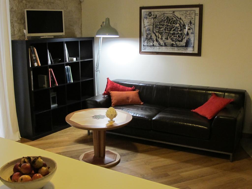 焦维纳佐Casa Torre Di Mactheus Petraro公寓 客房 照片