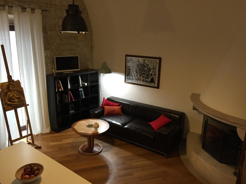 焦维纳佐Casa Torre Di Mactheus Petraro公寓 客房 照片